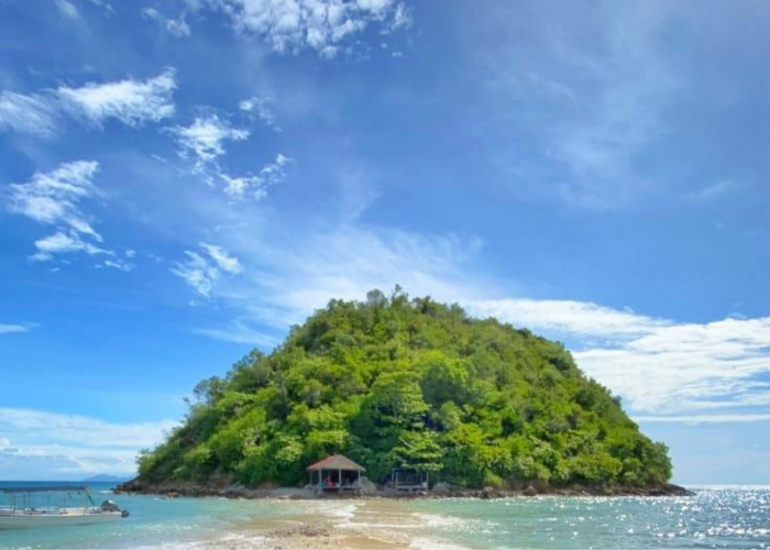 Takjub Banget Ini 4 Pulau Terkecil Di Indonesia Yang Alamnya