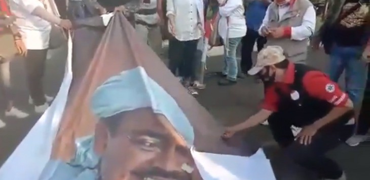 Video Foto Habib Rizieq Dibakar saat Aksi Massa Tak Mempan Viral di Medsos