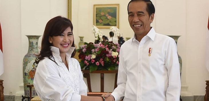 Tolak Hapus Foto Jokowi, Artis Ike Mukti Ngaku Tak Dapat Proyek dari Pemda DKI