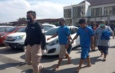 Palsukan SIM, Sertifikat dan Struk Gaji untuk Pinjam Uang, 2 Pria Dicokok Polisi