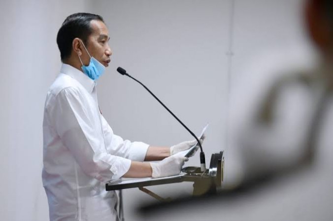 Khawatir Terinfeksi Covid-19 Usai Bertemu Achmad Purnomo, Presiden Jokowi Sekeluarga Langsung Tes Swab