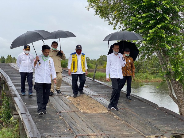 Prabowo Diberi Tugas Khusus Jokowi Jaga Cadangan Strategis Pangan