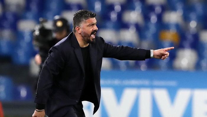 Tahan Imbang Napoli, AC Milan Jaga Kans ke Fase Eropa