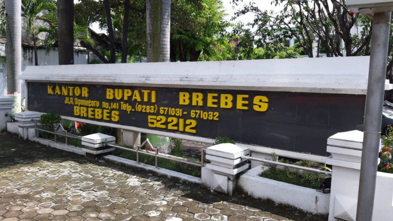 Pulang dari Kampung Melayu, Penumpang asal Brebes Tiba di Rumah Dibalut Kain Kafan