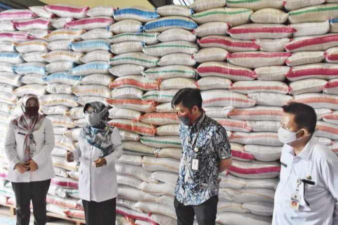 Konsumsi Minus 5,51 Persen, Rakyat Indonesia Terancam Kelaparan
