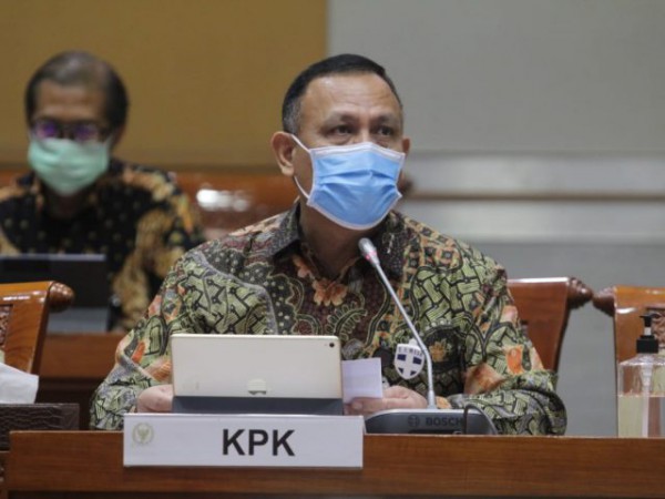 Pegawainya Positif Covid-19, Sidang Etik Firli Bahuri Ditunda