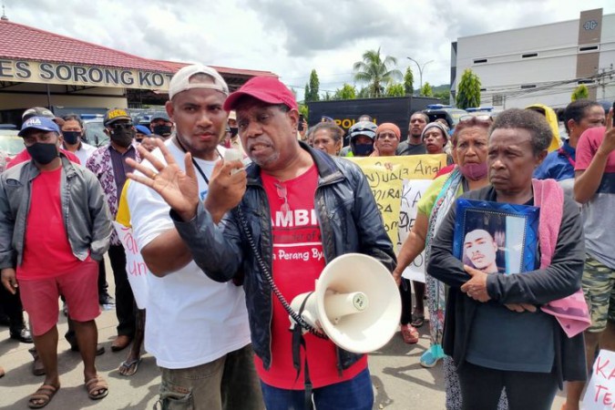 Adik Ipar Tewas di Tahanan, Edo Kondologit: Kami Sudah Capek dengan Kemunafikan dan Manipulasi Hukum di Negeri