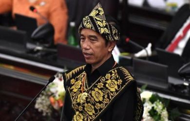 Terparah dalam Sejarah, Jokowi Sebut Sistem Ekonomi Terjun Bebas Terdampak Pandemi