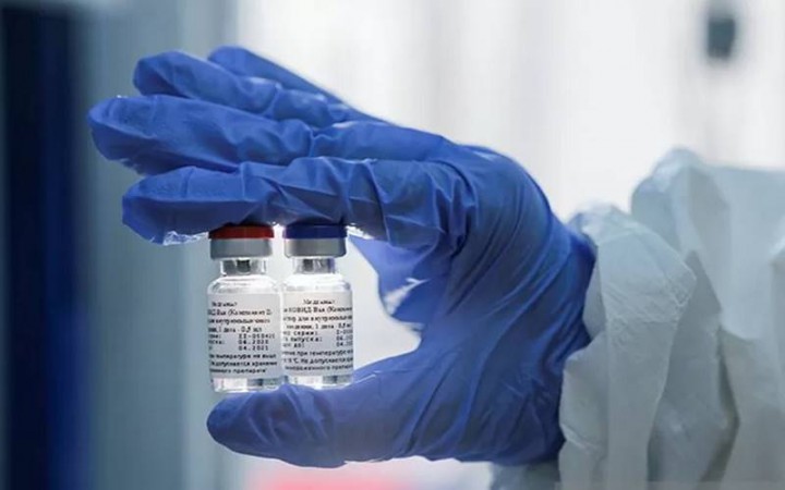 Vaksin Covid-19 Buatan Rusia Siap Diluncurkan Oktober Nanti