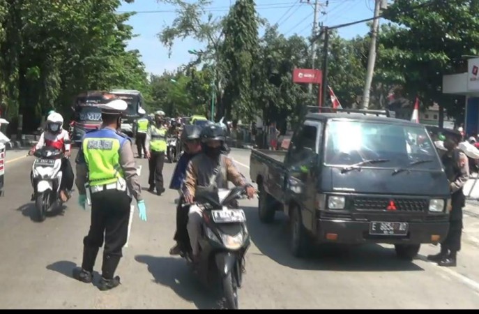 DPRD Desak Pemkab Brebes Buat Perda Wajib Pakai Masker