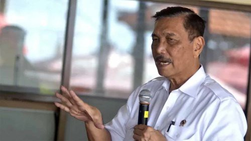 Luhut Marah-marah ke Pejabat Menkes, Warganet: Kenapa Gak Sekalian Menkesnya Pak?