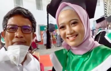 Viral! 5 Tahun Pakai Jilbab, Dokter Ayu Ternyata Nonmuslim