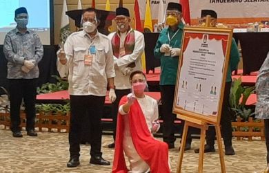 Keponakan Prabowo yang Cantik Jadi Jomblo saat Ambil Nomor Urut, Pasangannya Tidak Terlihat