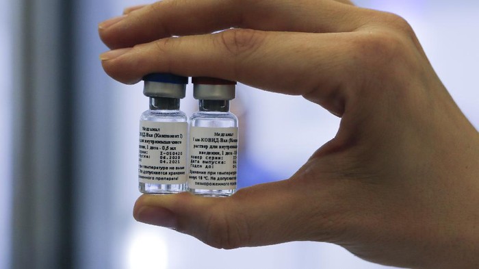 Uji Coba Awal Vaksin Covid-19 Rusia Mampu Kembangkan Antibodi pada Tubuh