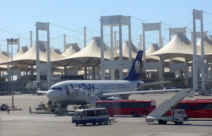 Larangan Penerbangan Dicabut, Arab Saudi Akan Buka Kembali Izin Umrah Bertahap