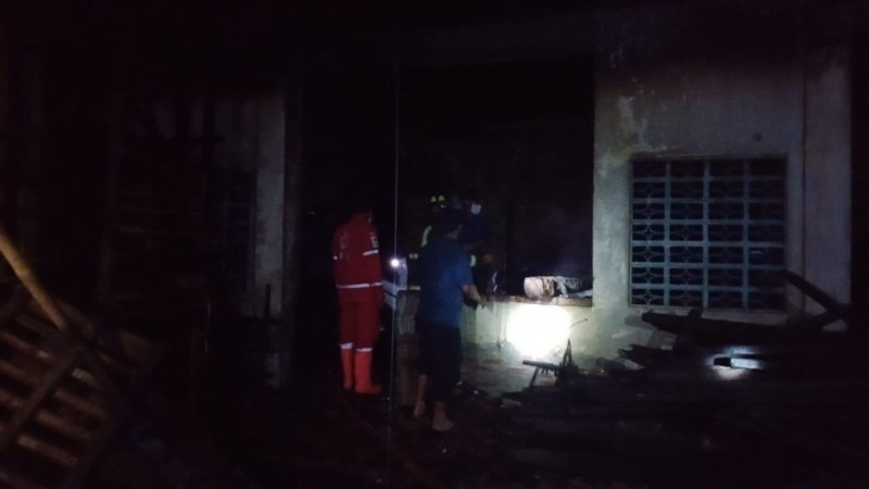 Lupa Matikan Tungku usai Masak Air, Dapur dan Kamar Tidur Terbakar