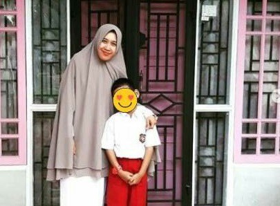 Dicerai Ustaz Abdul Somad 9 Bulan Lalu, Mellya Juniarti Jualan Rendang