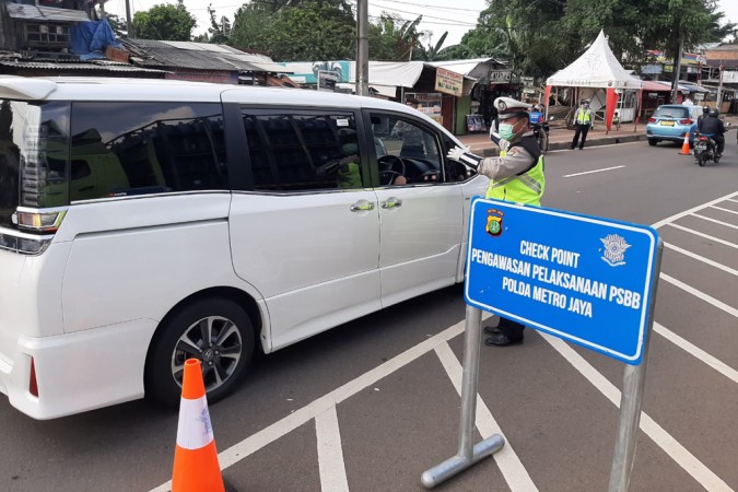 Ganjil Genap di Jakarta Dihapus Mulai Hari Ini, tapi Satu Mobil Hanya Boleh Dua Orang per Baris