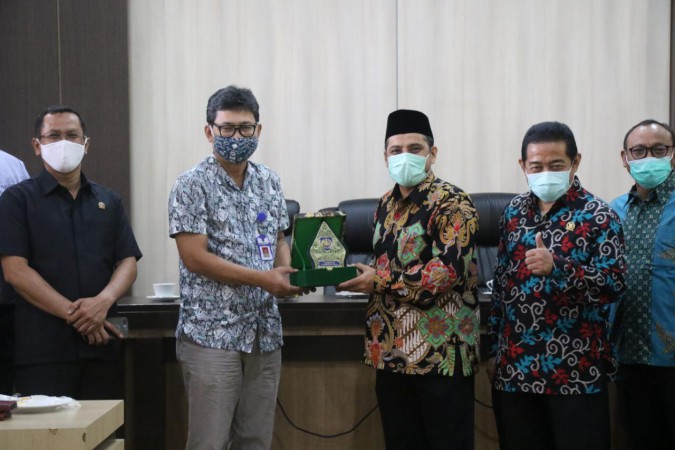 Datang ke Slawi, Komisi B DPRD Jakarta Singgung Rem Darurat, Akui Klaster Baru Terus Bertambah
