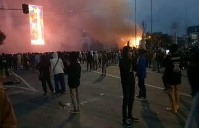 Massa Mengamuk di Jakarta, Pos Polisi di Samping Istana Dibakar Penolak UU Ciptaker