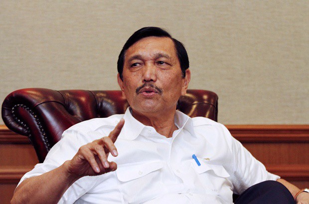 Luhut Geram Gantungan Baju Saja kok Masih Diimpor