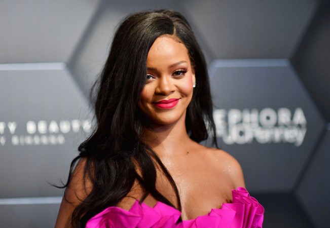 Dikecam usai Putar Lagu Berteks Hadits Nabi Muhammad saat Peragaan Lingerie, Rihanna Minta Maaf