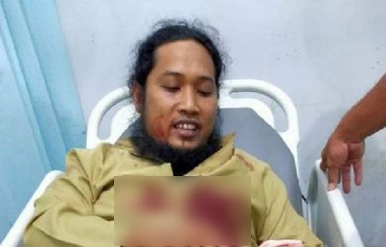 Kepala Ustaz Muhammad Zaid Maulana Dipegang Sebelum Lehernya Ditusuk Pelaku saat Ceramah Maulid