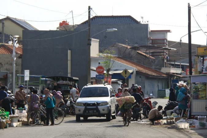 Kerap Bikin Macet, Pasar Tiban Kraton Disorot Anggota DPRD Tegal