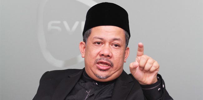 Sebut Eks Ketua MK Tak Paham Cara Kerja Negara Demokrasi, Fahri Hamzah Sindir Mahfud MD?