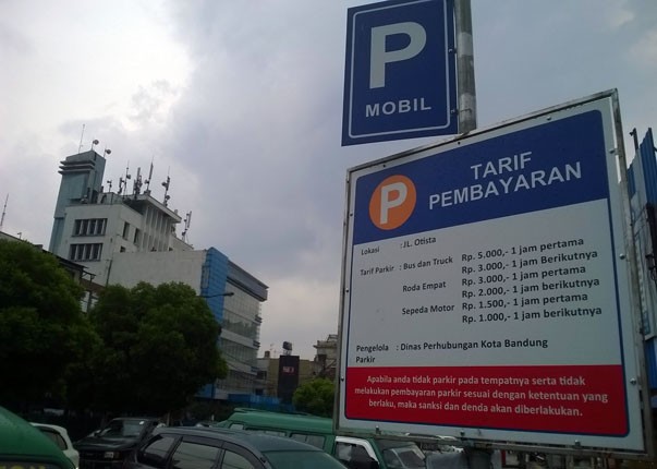 Parkir Sembarangan di Bandung Bisa Didenda sampai Rp525 Ribu