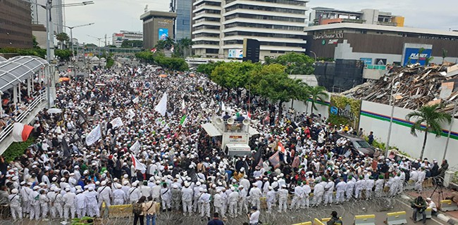 Denda Dihapus, Menantu HRS Sebut Surat Cekal Habib Rizieq Sudah Dicabut