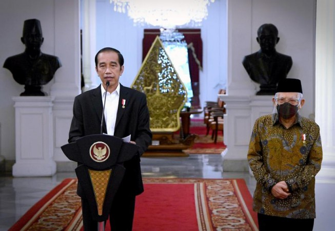 Presiden Jokowi Didesak Tekan Macron untuk Meminta Maaf dan Cabut Ucapannya