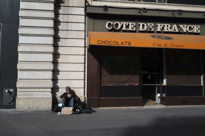 Di Ibukota Prancis, Setiap 30 Detik Ada Seorang yang Positif Terinfeksi Covid-19