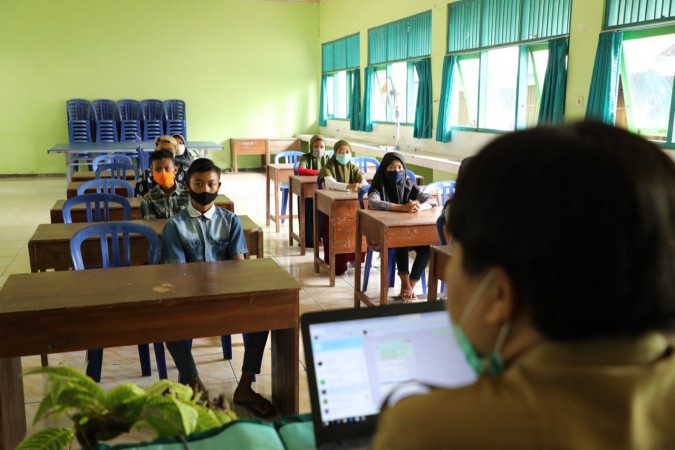 2 Sekolah Virtual yang Diinisiasi Ganjar Mulai Berjalan, Tatap Muka Hanya 30 Persen