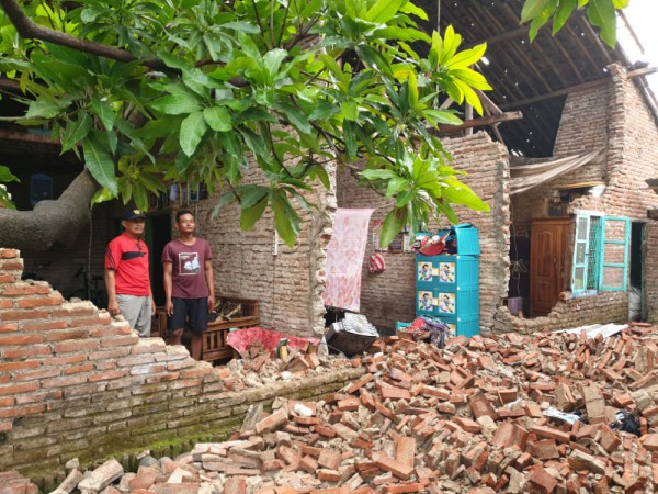 Dua Desa di Larangan Brebes Diterjang Angin Puting Beliung