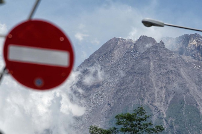 Merapi Belum Aman, Awan Panas Bisa Capai 5 Kilometer