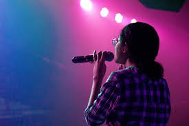 Tak Patuhi Protokol Kesehatan dan Bodong, Aktivitas di Tempat Karaoke Dibubarkan