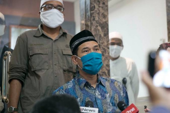 Persilakan Ambil Jenazah 6 Anggota FPI Setelah Magrib, Polisi Tapi Larang Membuka