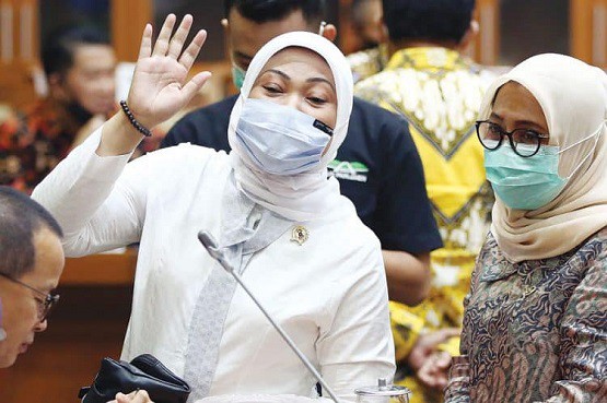 Menaker Ida Fauziyah Positif Covid-19, Rekor Kasus Baru Terjadi Hari Ini