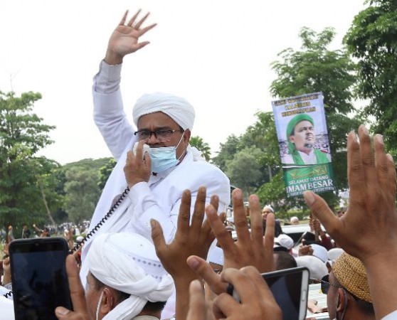 Polisi Kesulitan Cari Keberadaan Habib Rizieq usai Ditetapkan Jadi Tersangka