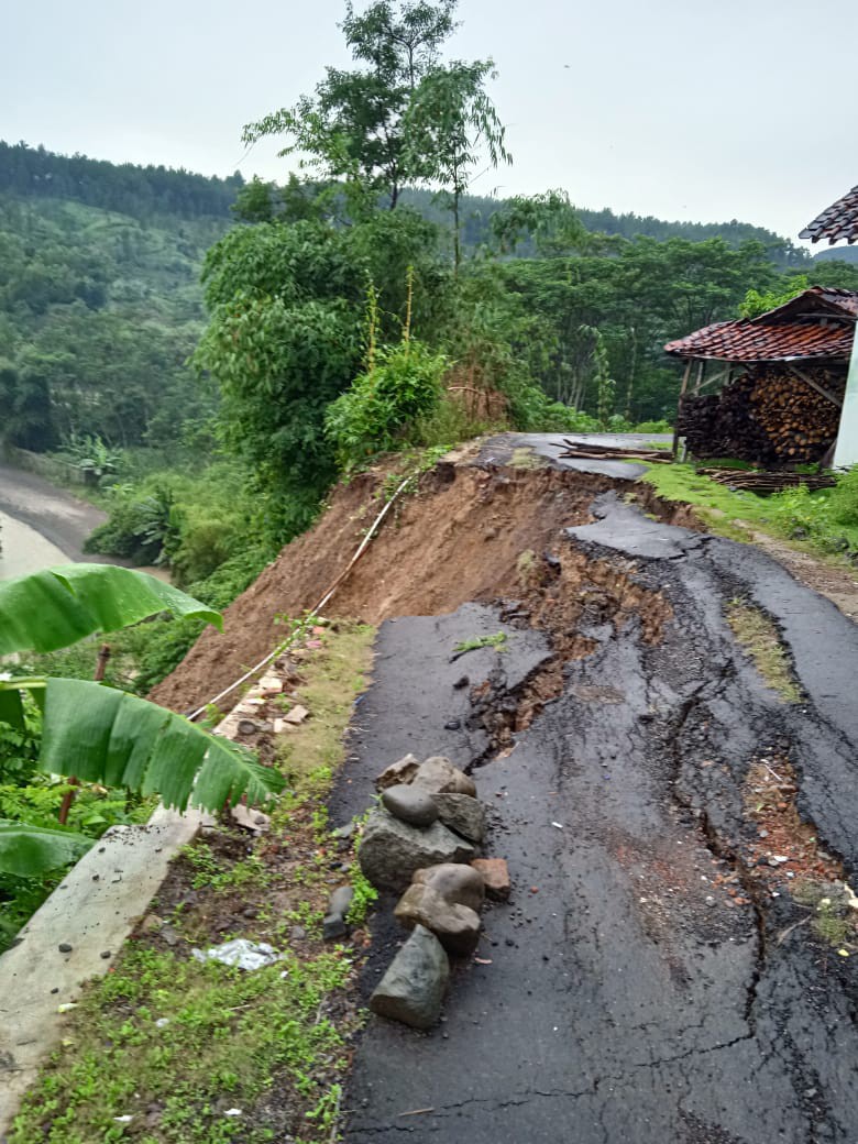 Gara-gara Hujan Deras Sepekan Terakhir, Tujuh Titik Longsor Terjadi di Bantarkawung Brebes
