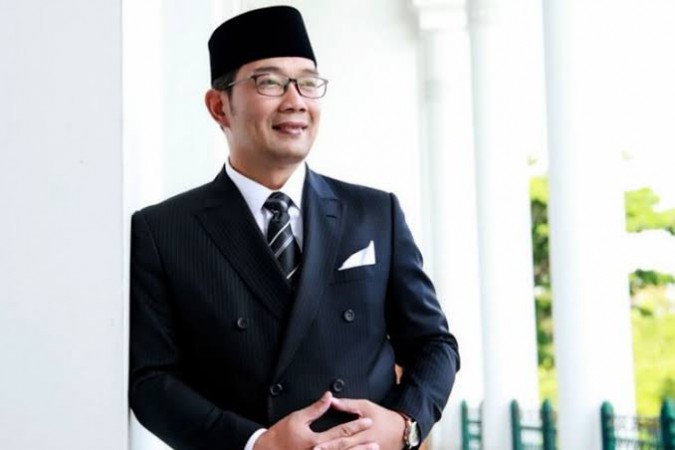 Ridwan Kamil Berani Tembak Mahfud MD Karena Tahu Pak Menteri Mau Digeser, Hensat: Mungkin RK Denger Tuh