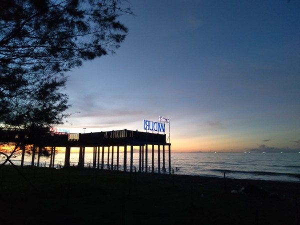 Libur Panjang Akhir Tahun, Pantai Widuri Pemalang Tutup