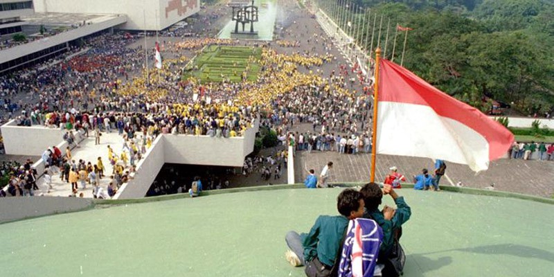 Penembakan 6 Laskar FPI dan Penangkapan Aktivis KAMI Sinyal Berakhirnya Era Reformasi