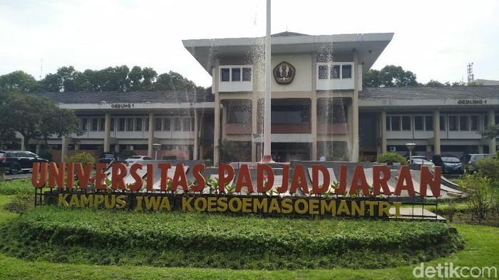 Dilantik Sabtu, Senin Hari Ini Wakil Dekan di Unpad Bandung Dicopot karena Terindikasi HTI