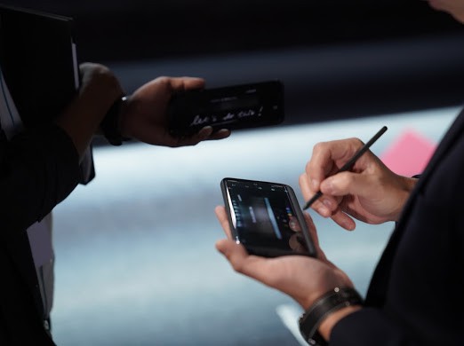 4 Fitur Jagoan di Galaxy S21 Ultra versi Ernest Prakasa yang Bisa Bikin Konten Video Semakin Epik