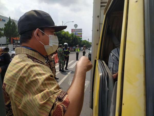 Bupati Banyumas Ajak Kabupaten Tetangga Lakukan Razia Rapid Test Antigen