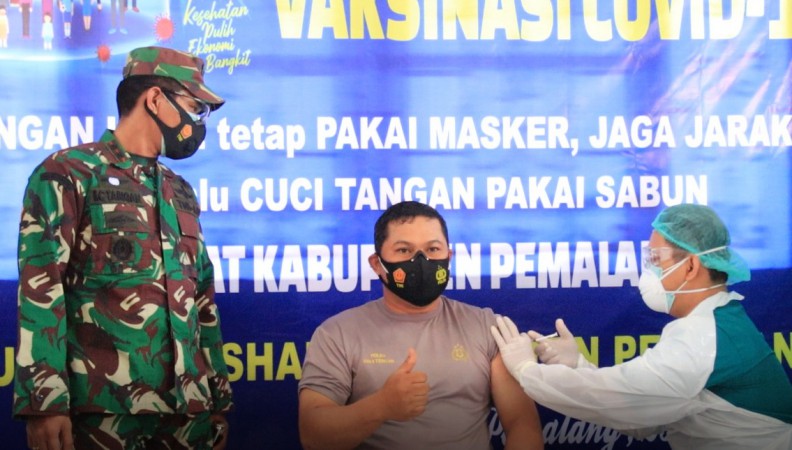 Disuntik Vaksin, Kapolres Pemalang Tidak Temui Kendala dan Rasakan Apapun