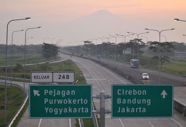 Tegas, Anggota DPR Minta Tarif Kenaikan Tol Ditunda karena Ganggu dan Bebani Perekonomian