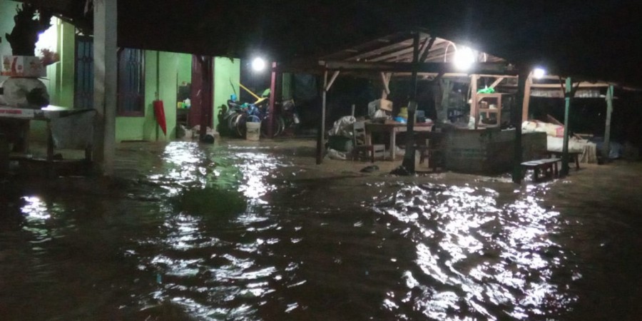 Hujan Deras, Dua Desa di Jalur Pantura Terendam Banjir